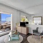 Near Monaco - Cosy With Sea View Apartment Beausoleil