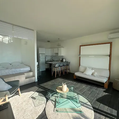 Near Monaco - Cosy With Sea View *