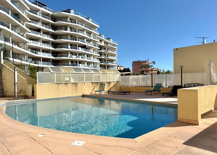 Near Monaco - Cosy With Sea View Apartment *