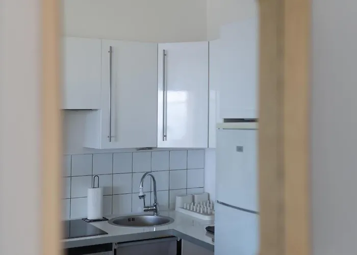 Near Monaco - Cosy With Sea View Apartment *