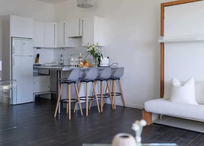 Near Monaco - Cosy With Sea View Apartment Beausoleil